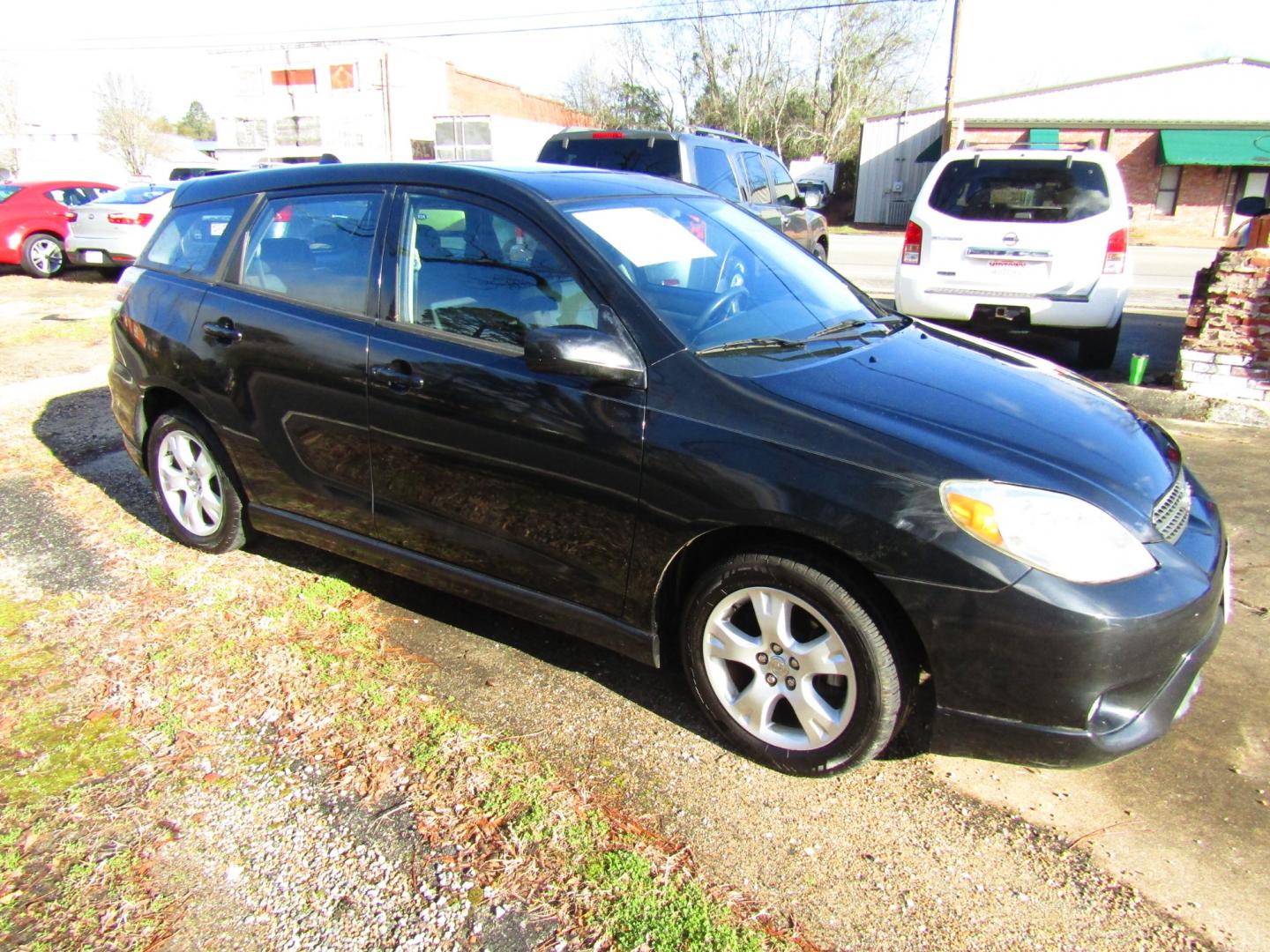 2008 Black Toyota Matrix 2WD (2T1KR32E58C) with an 1.8L L4 DOHC 16V engine, Automatic transmission, located at 15016 S Hwy 231, Midland City, AL, 36350, (334) 983-3001, 31.306210, -85.495277 - Photo#0